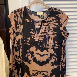 V neck top